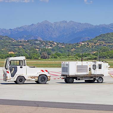 05-Reacton-Off-Road-Vehicles-Airport-Ground-Support-GSE-01